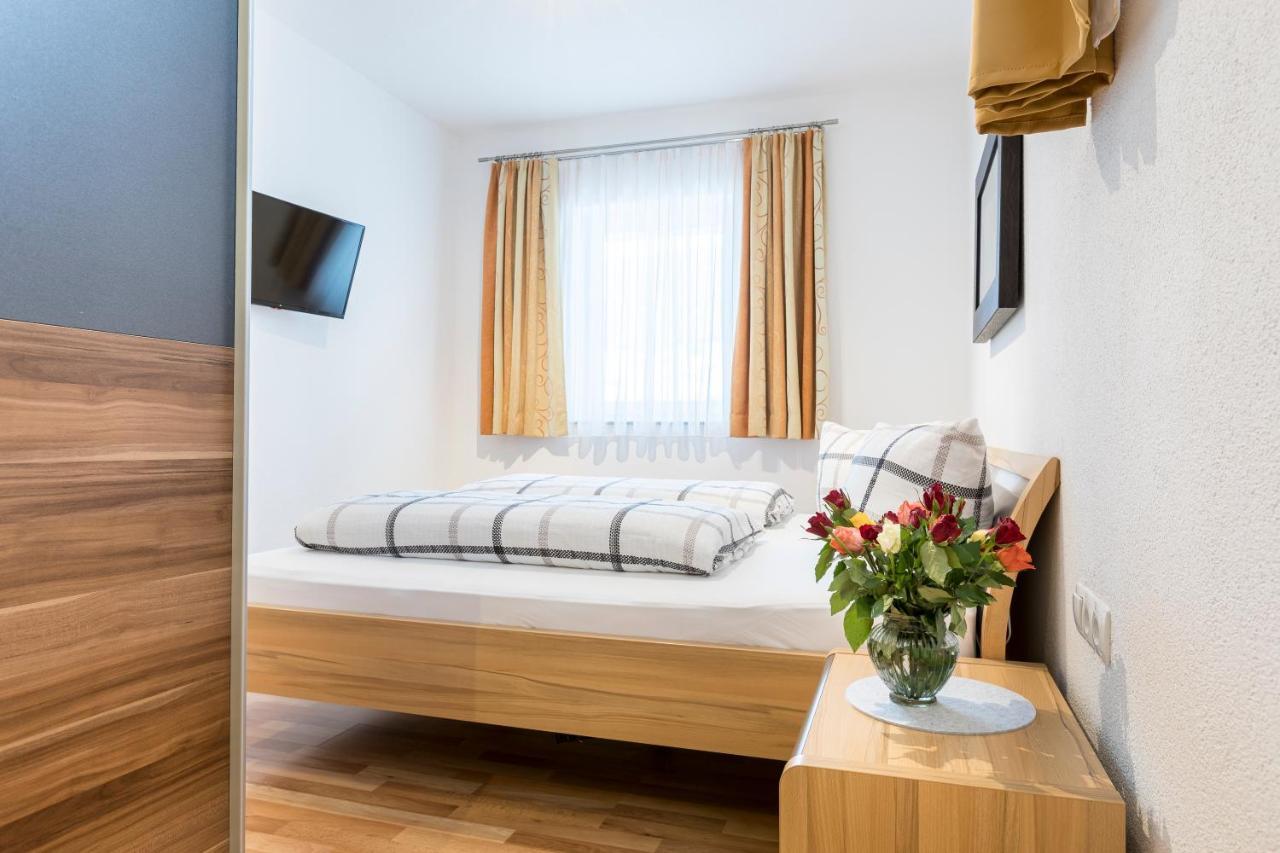 Haus Raich Appartement Arzl im Pitztal Buitenkant foto